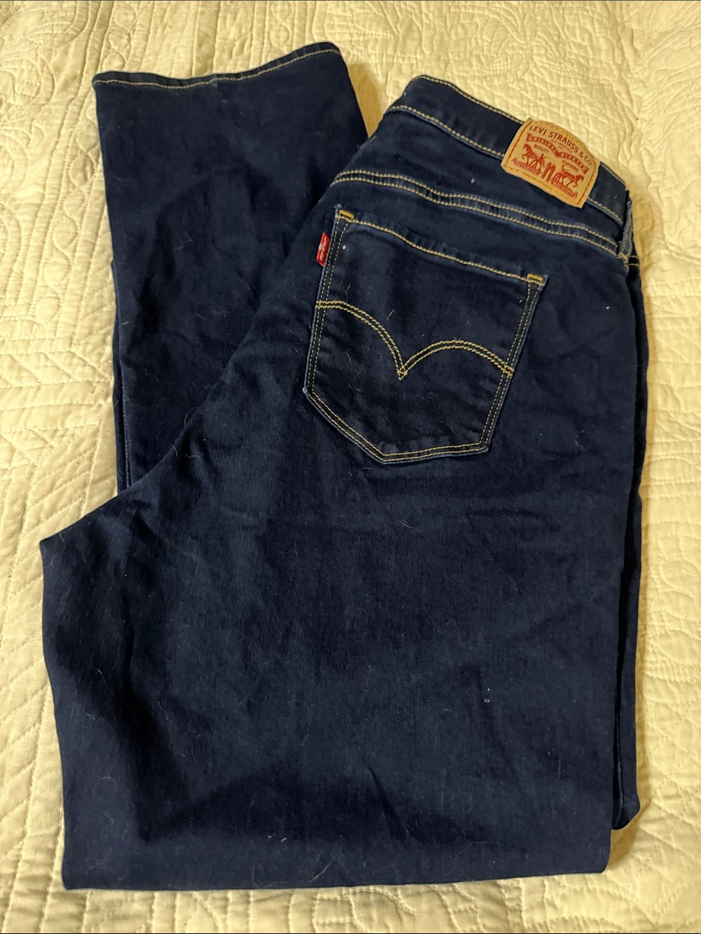 Levi's 724 Women's Dark Indigo High-Rise Jeans with Yellow Stitching 16W